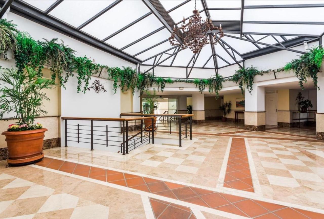 Terrazas De Banus Apartment มาร์เบยา ภายนอก รูปภาพ